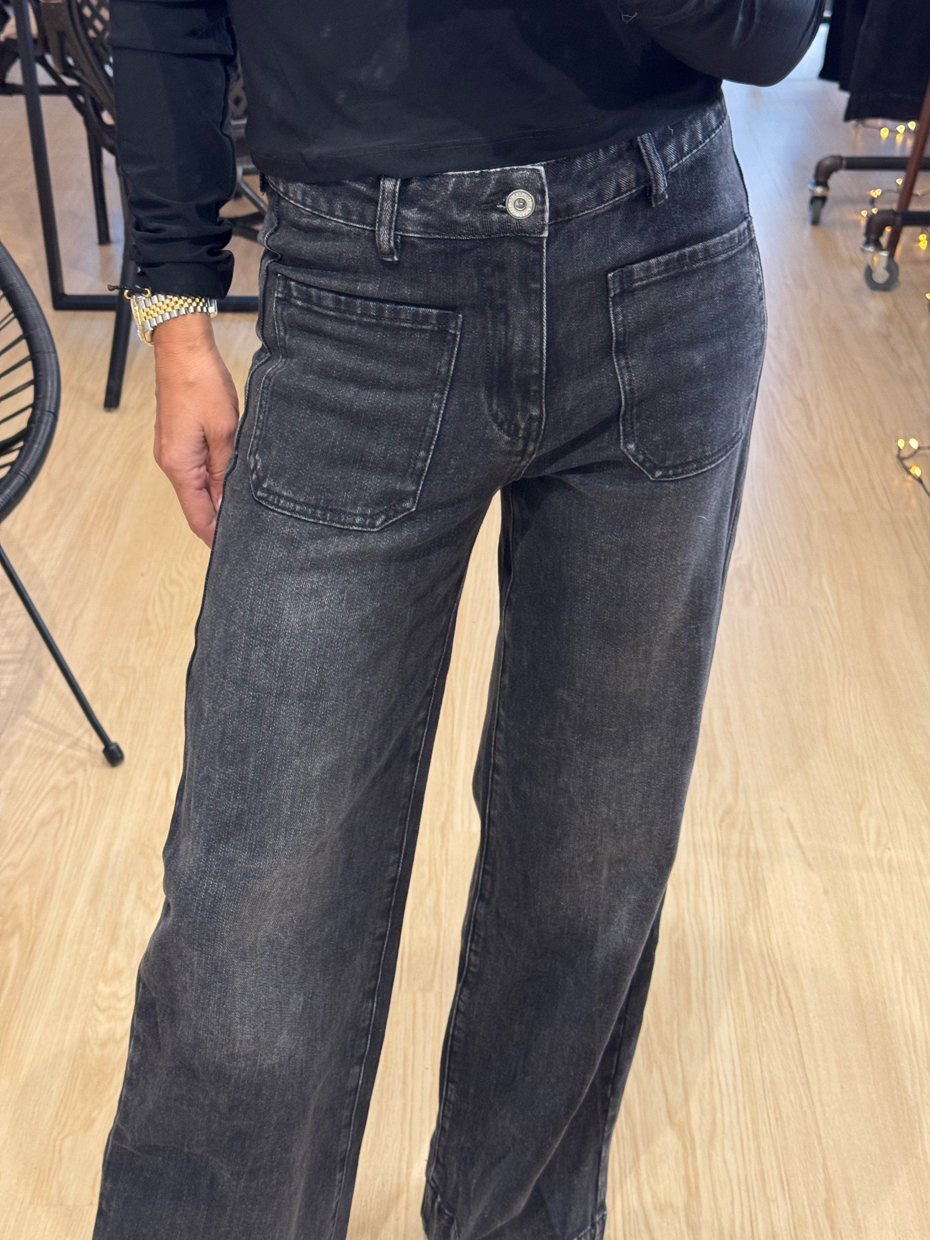 τζιν με φαρδύ πόδι και τσέπες