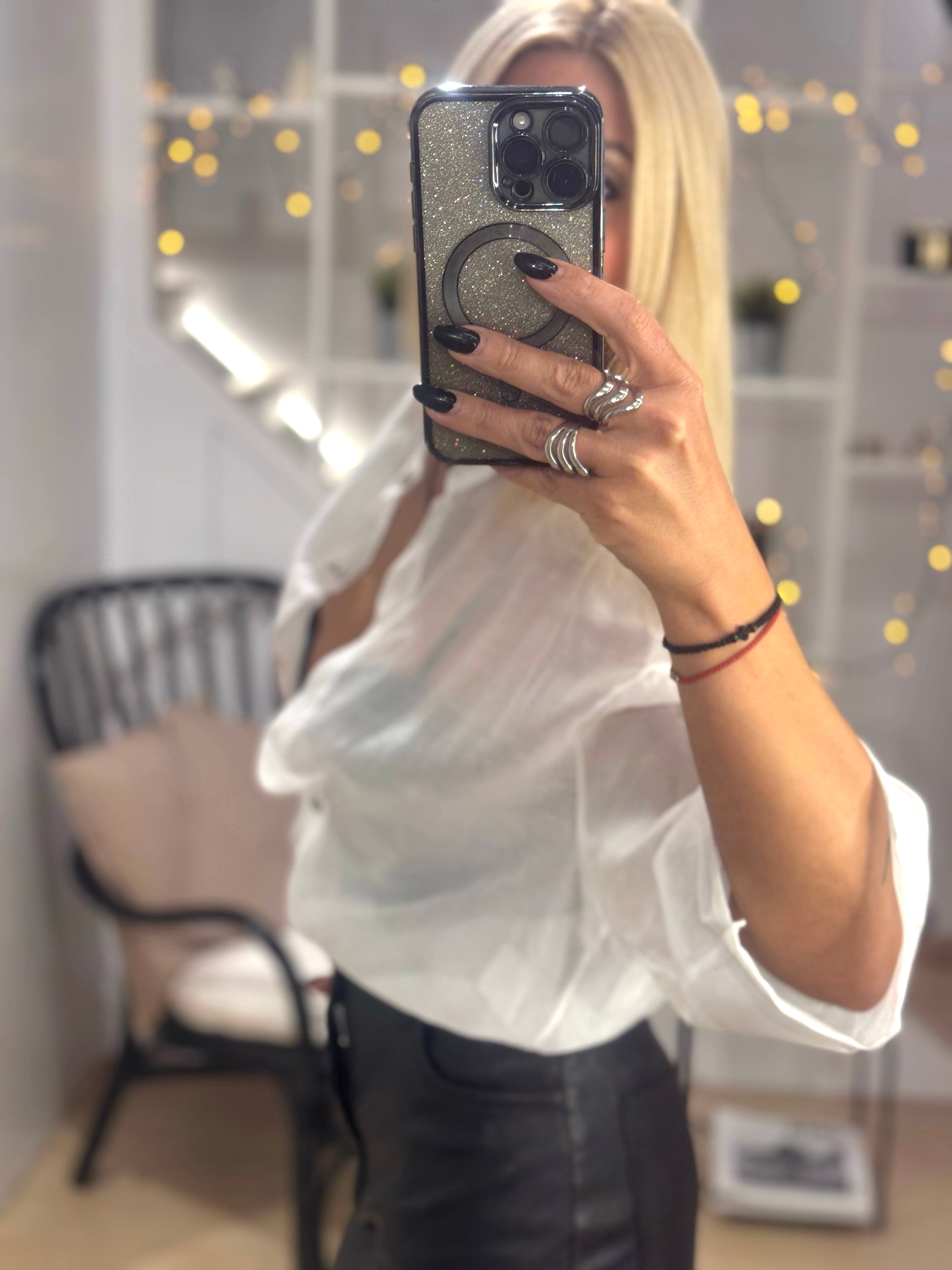 ΔΙΑΦΑΝΈΣ ΠΟΥΚΆΜΙΣΟ