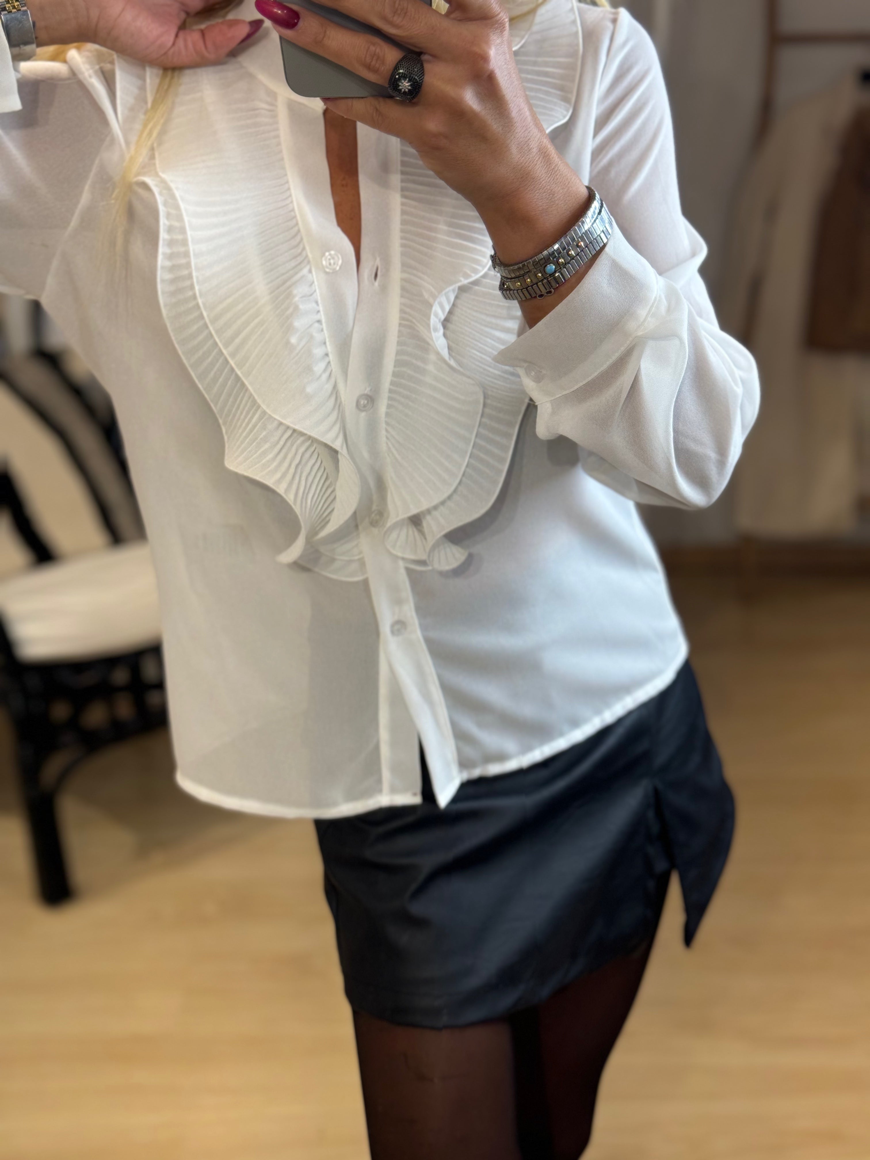 ΠΟΥΚΆΜΙΣΟ ΜΕ ΚΡΌΣΣΙΑ