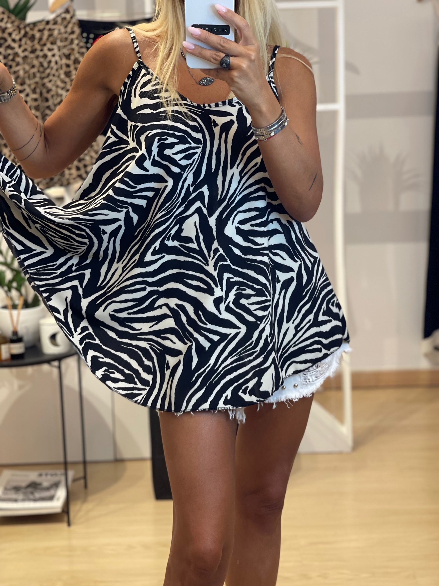 Jeans Shorts With Τruks