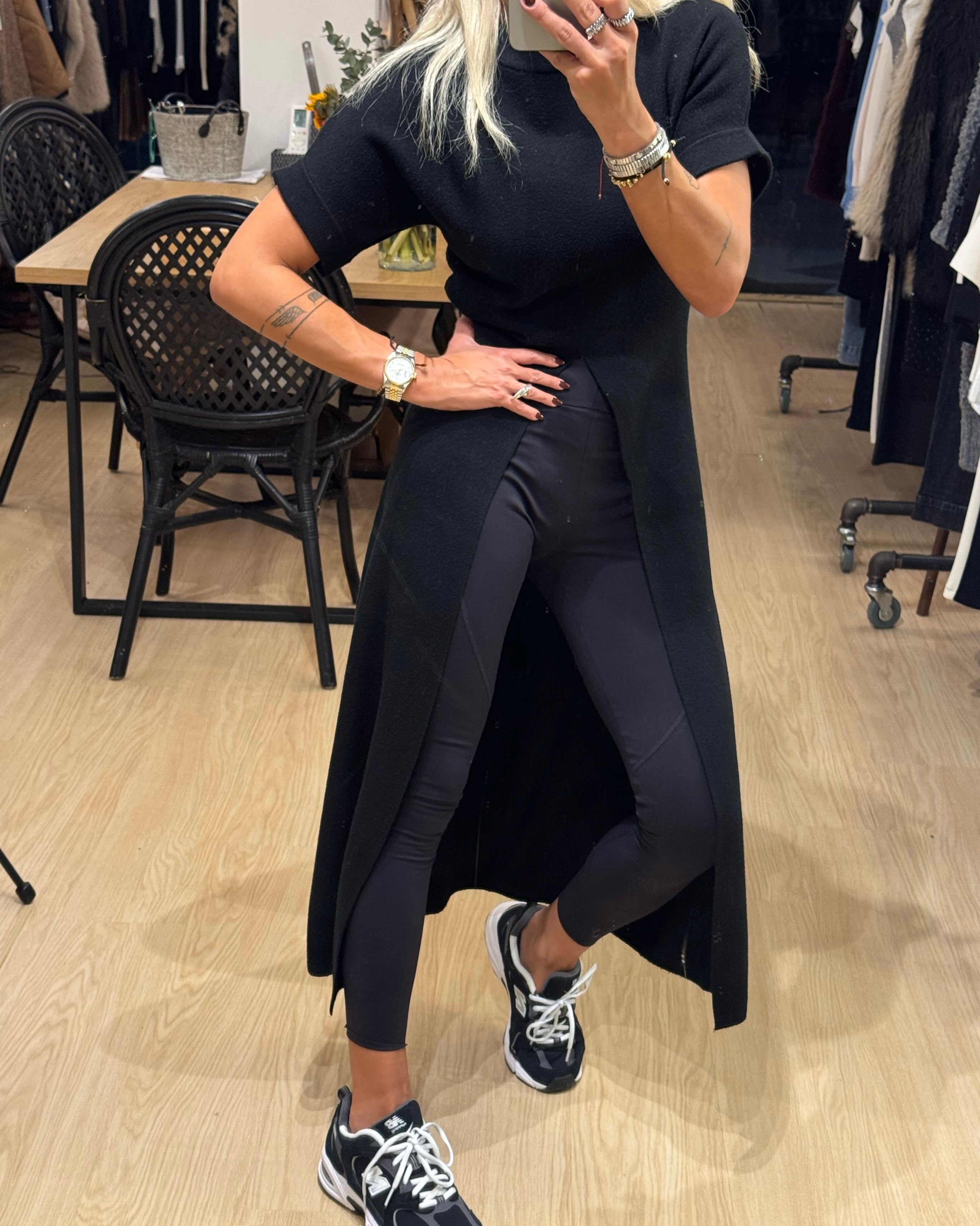 ΠΛΕΚΤΉ ΜΑΚΡΙΆ ΜΠΛΟΎΖΑ