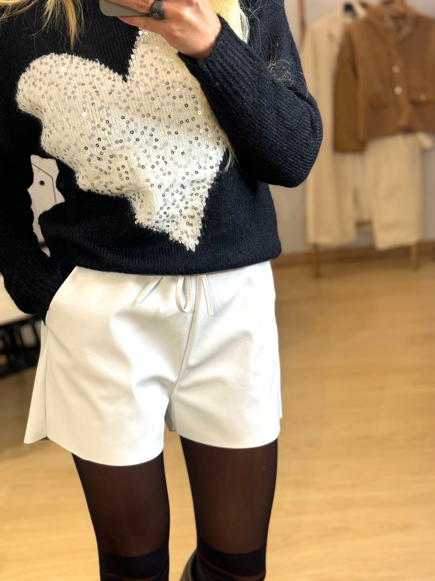 Πλεκτή μπλούζα με πούλιες καρδιάς