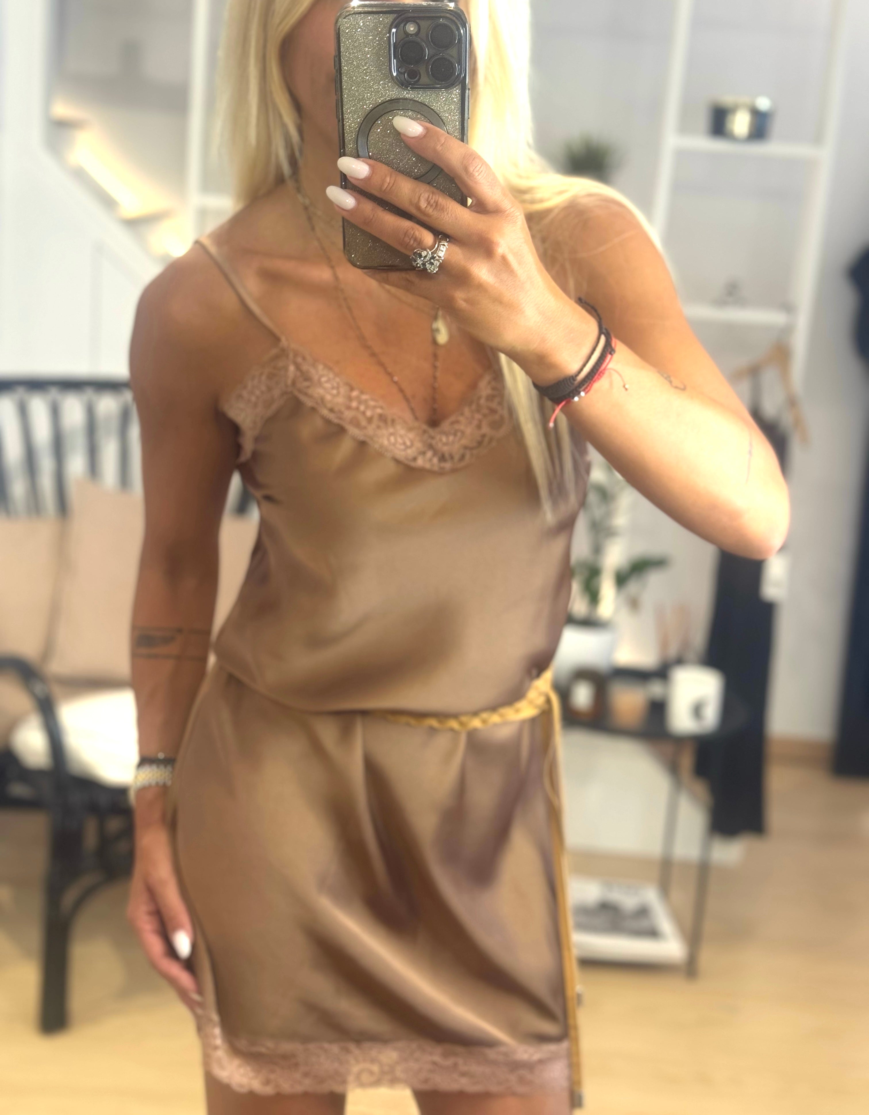 Φόρεμα εσωρούχων