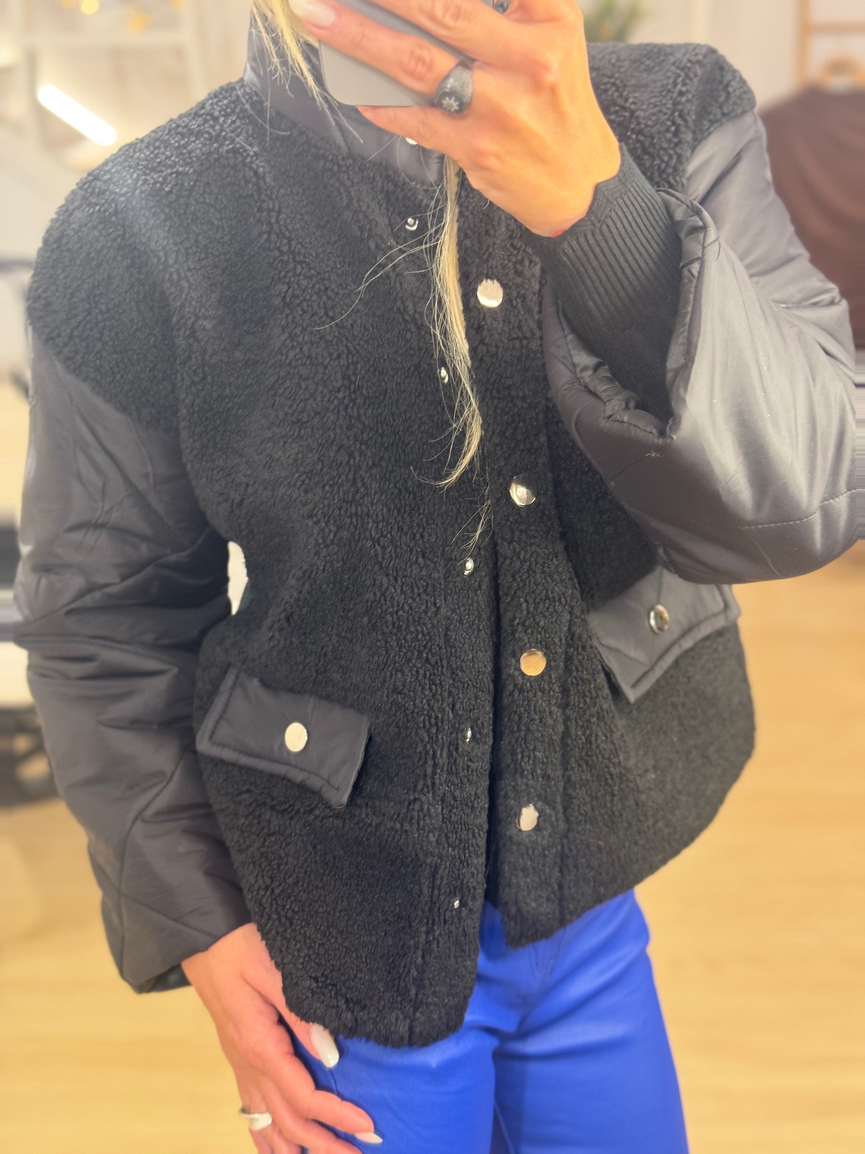 γούνινο σακάκι με τσέπες και πλεκτή πλάτη