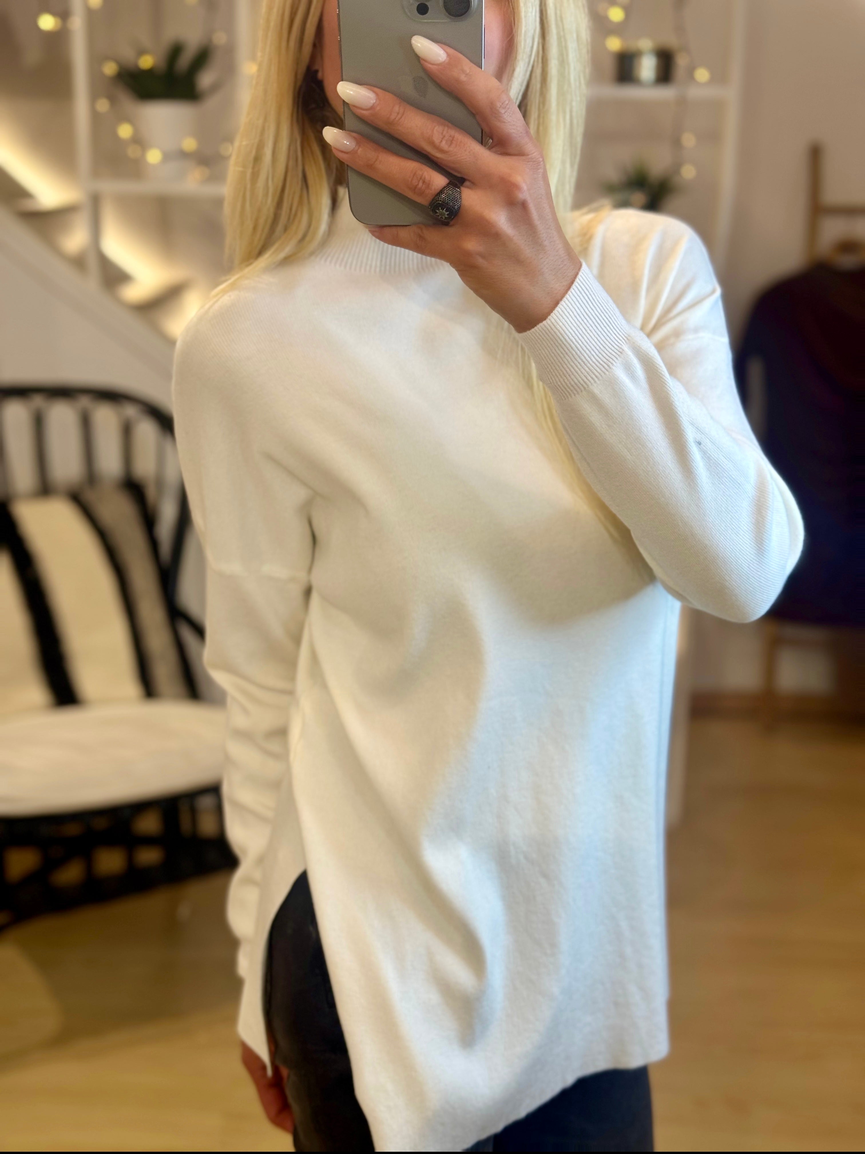 ΠΛΕΚΤΉ ΜΠΛΟΎΖΑ ΜΕ ΠΛΑΪΝΆ ΚΟΨΊΜΑΤΑ