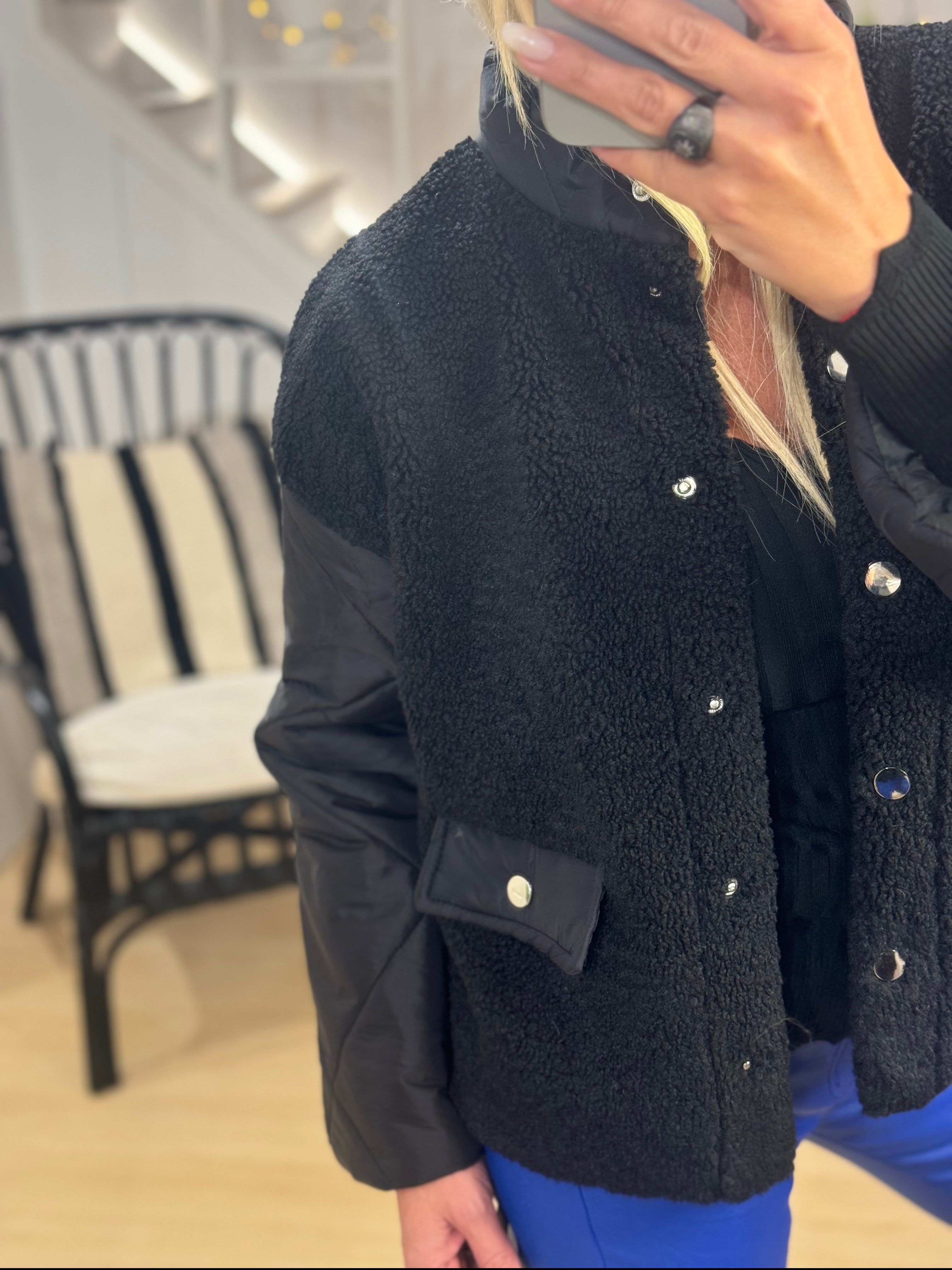 γούνινο σακάκι με τσέπες και πλεκτή πλάτη