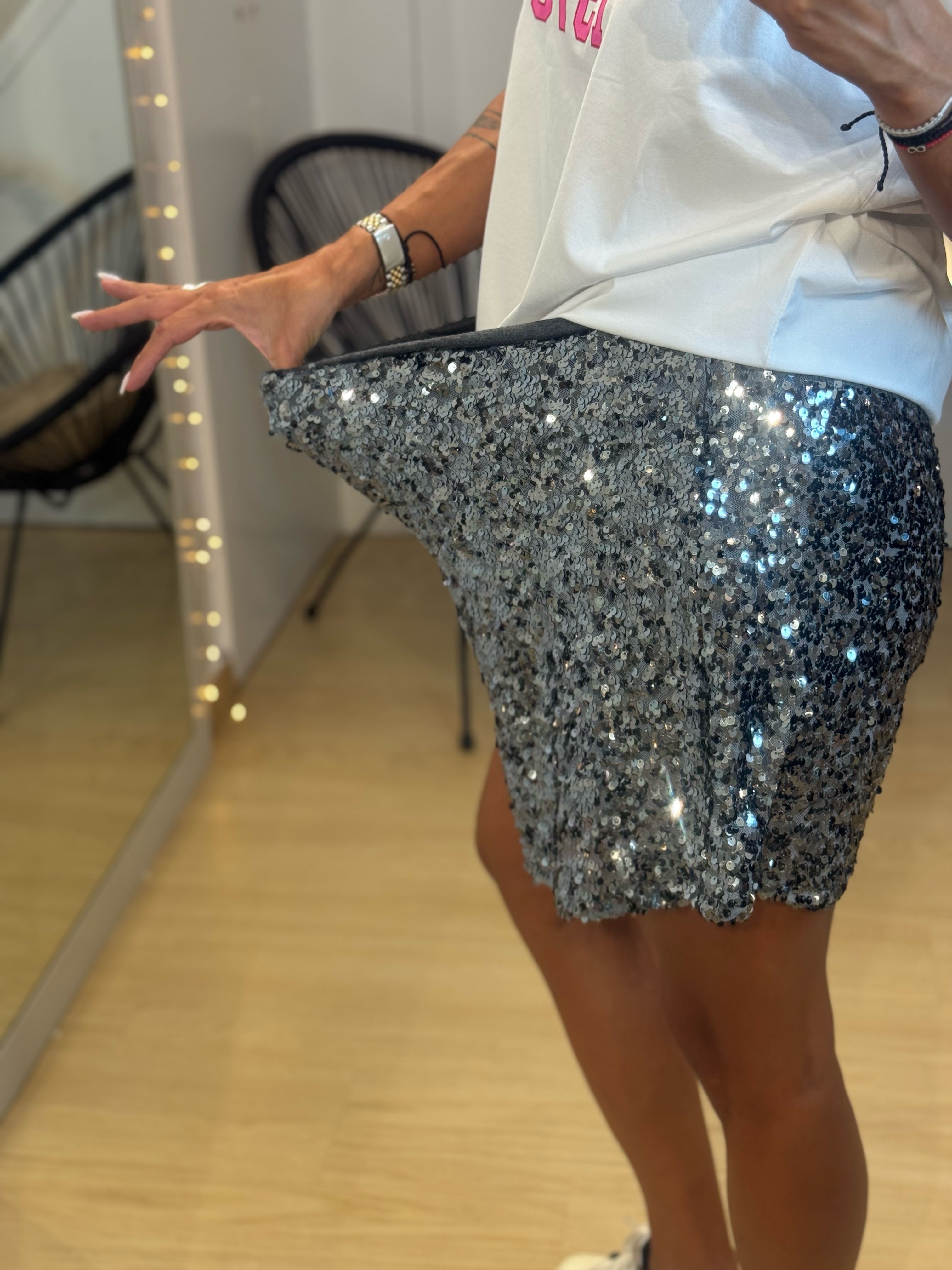 Bermuda With Sequins