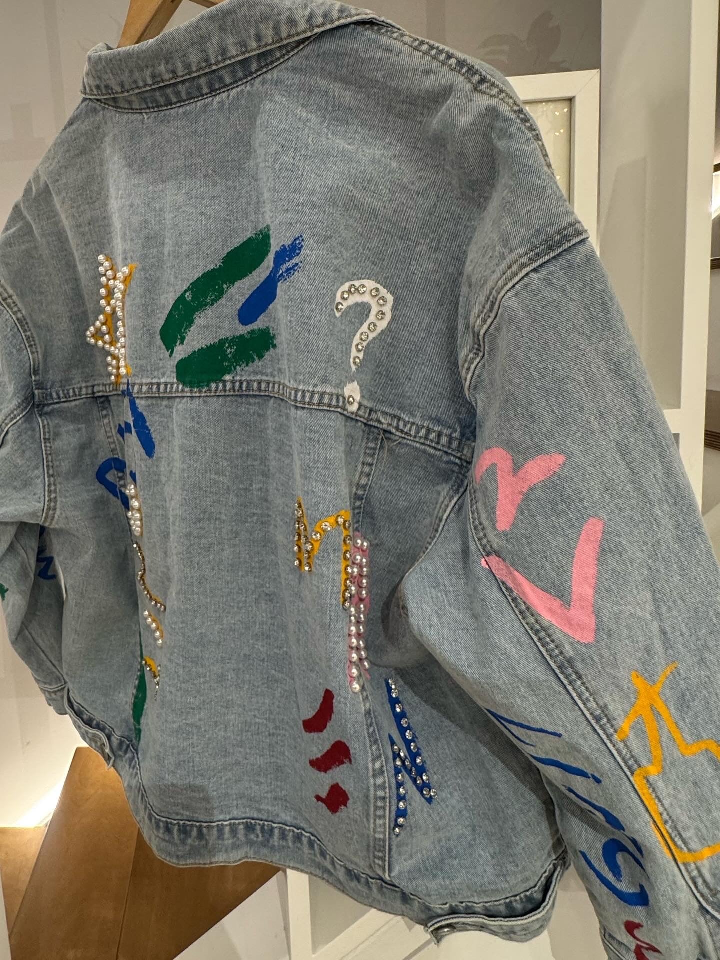 Τζην τζάκετ με patches