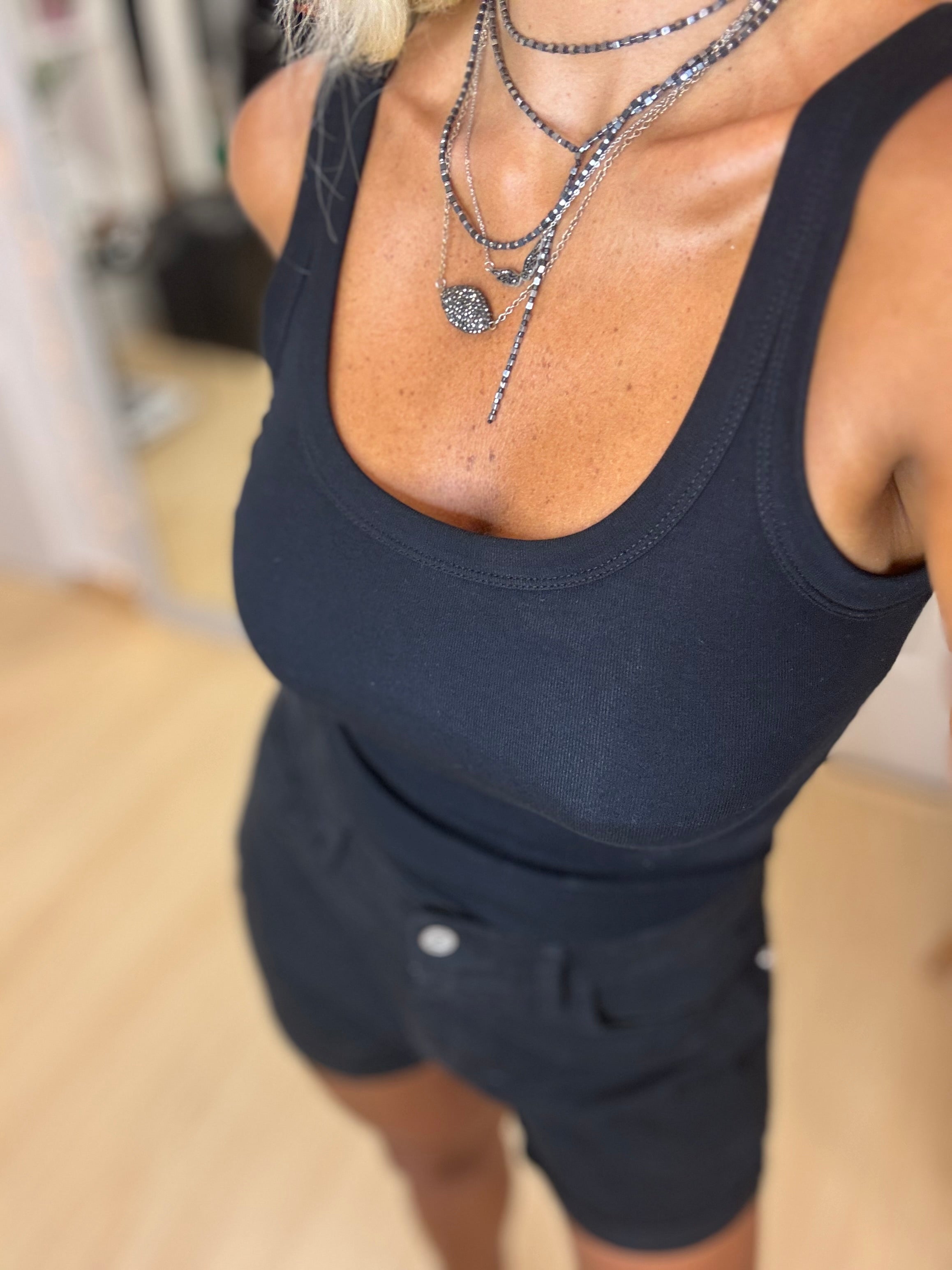 ΕΛΑΣΤΙΚΌ ΜΠΛΟΥΖΆΚΙ