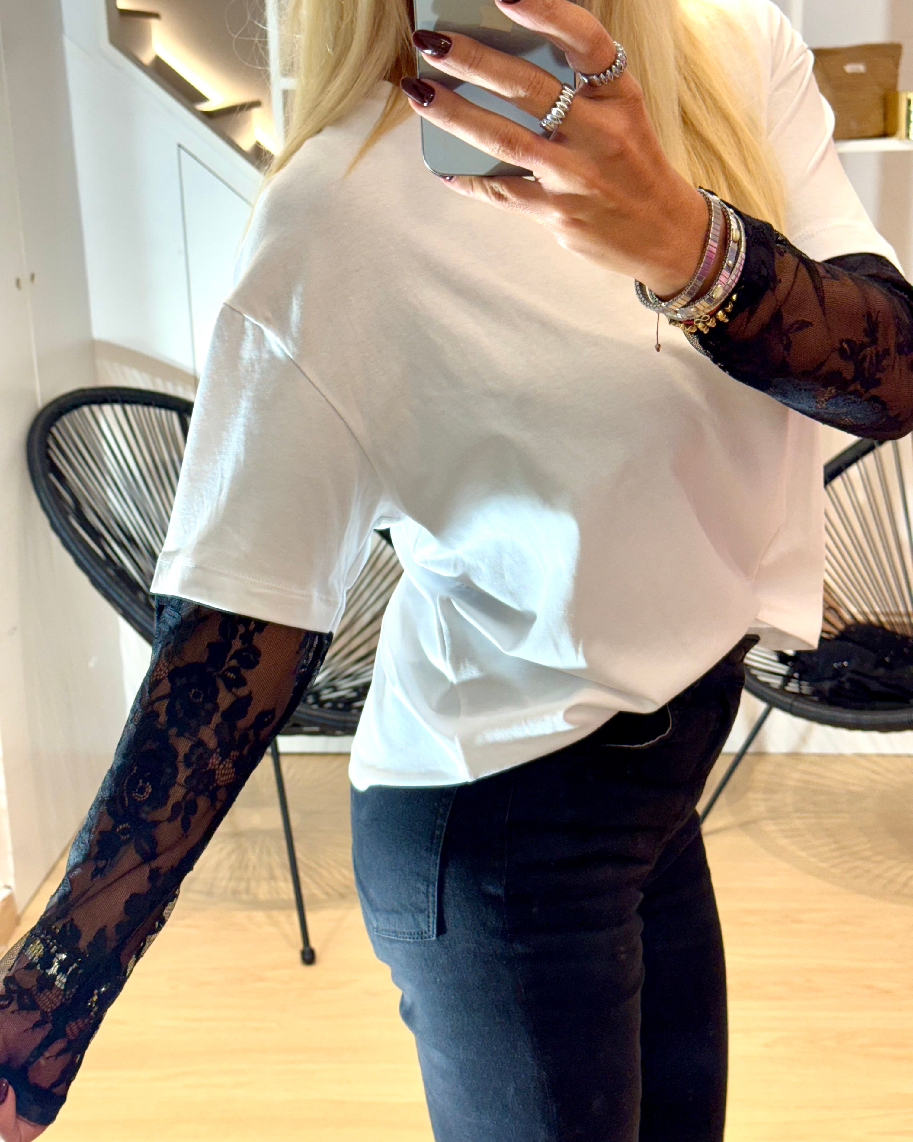 T-Shirt With Lace