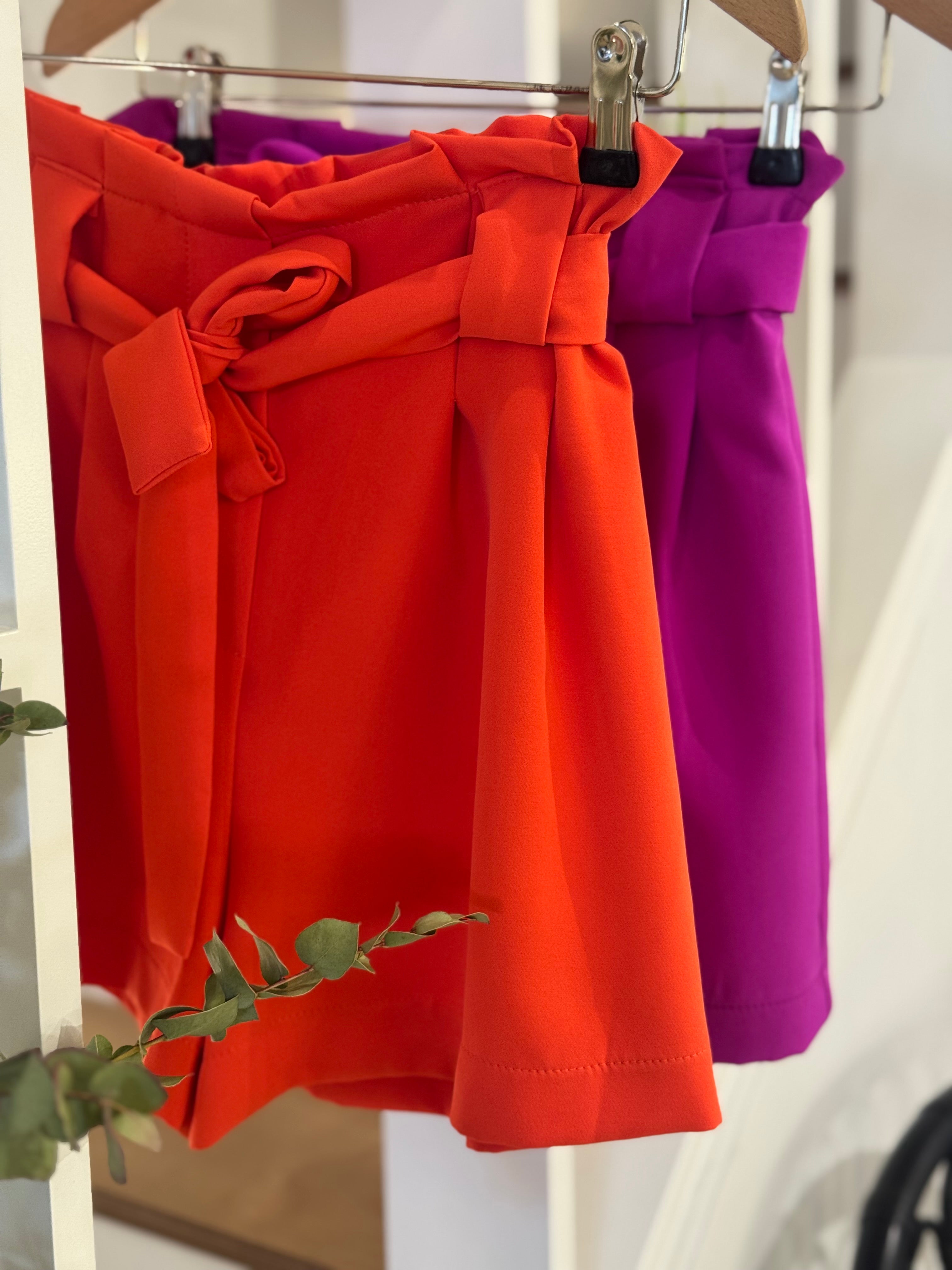 Long Shorts With Rubber and Belt