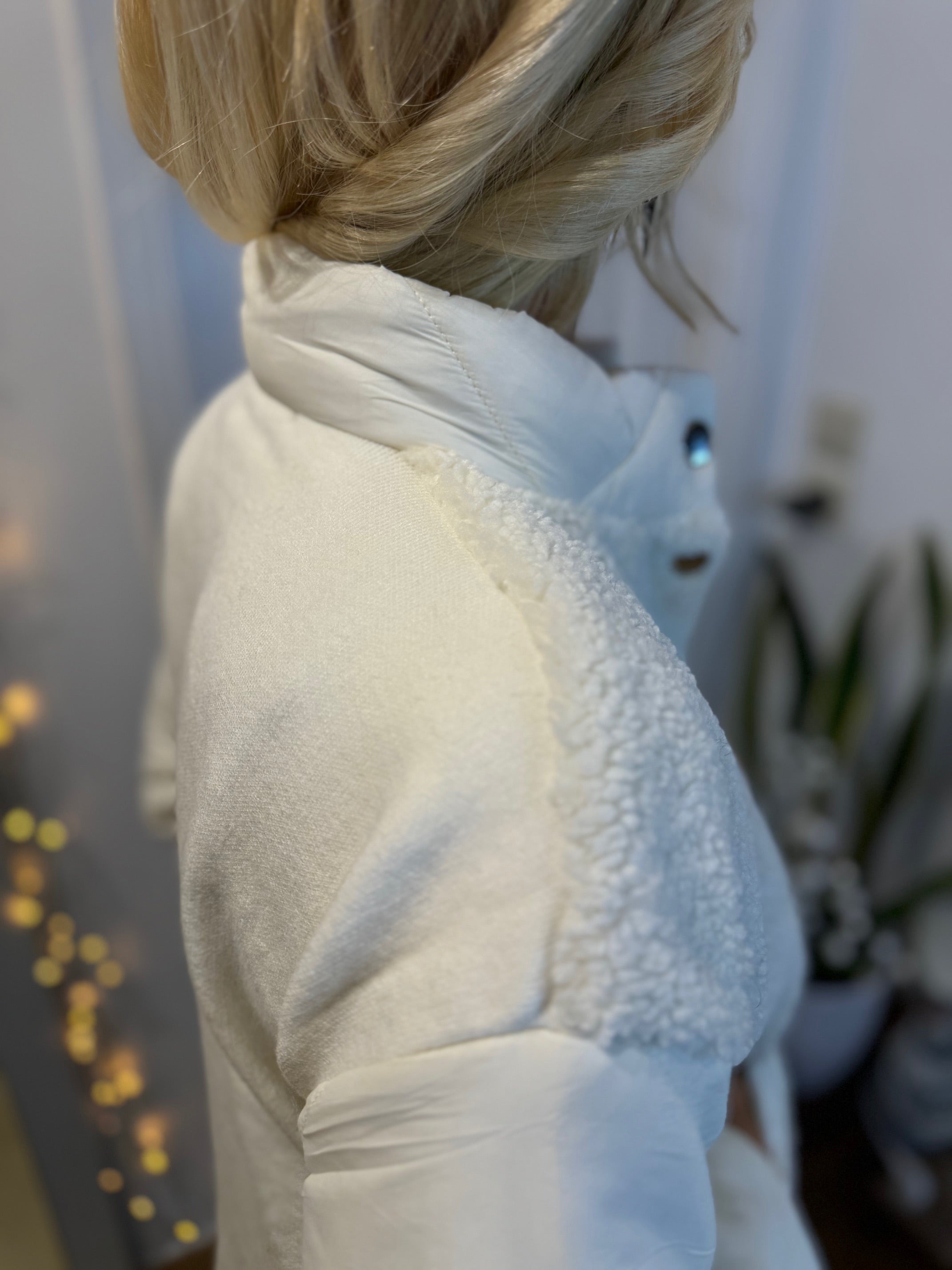 γούνινο σακάκι με τσέπες και πλεκτή πλάτη