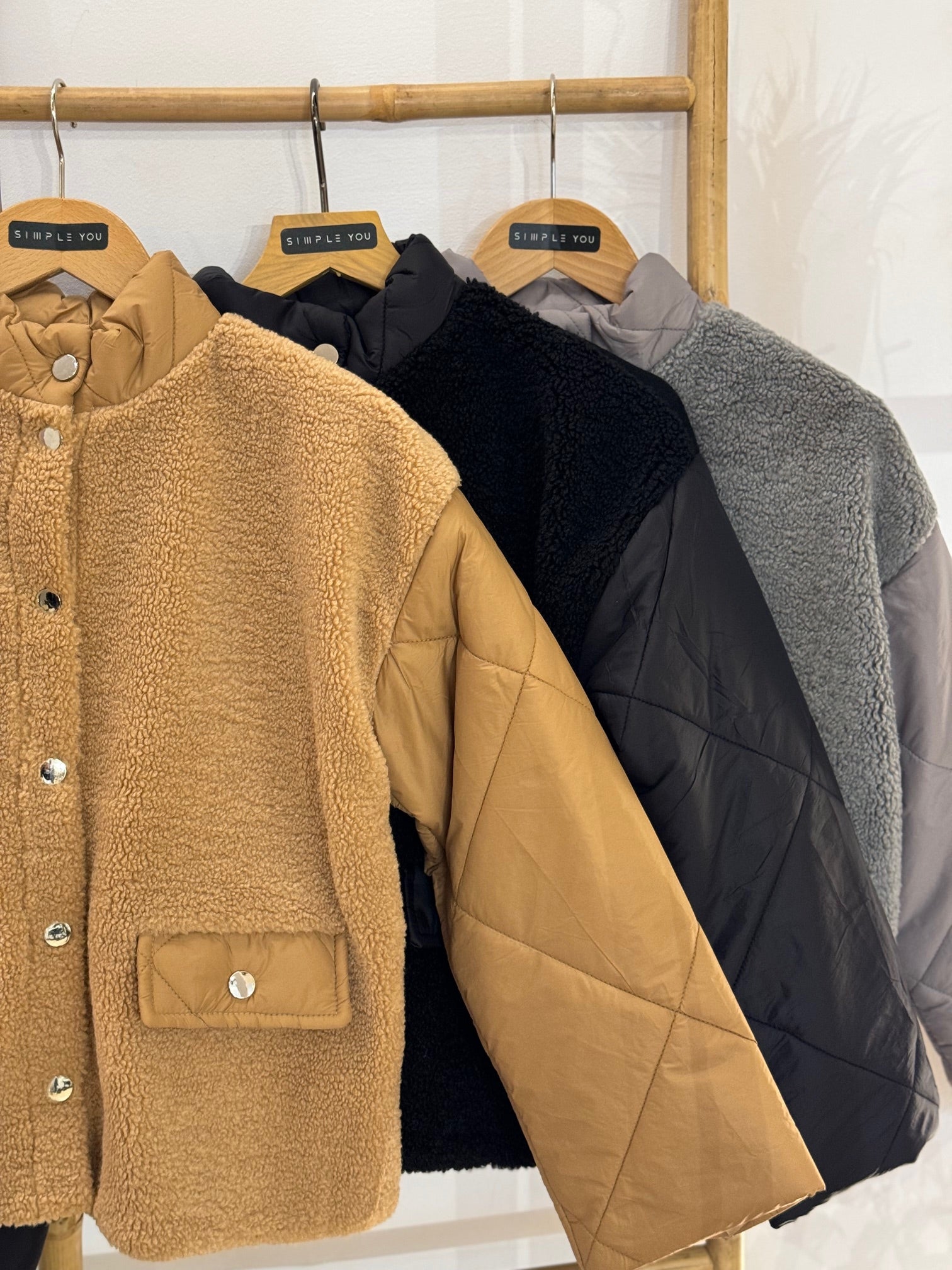 γούνινο σακάκι με τσέπες και πλεκτή πλάτη