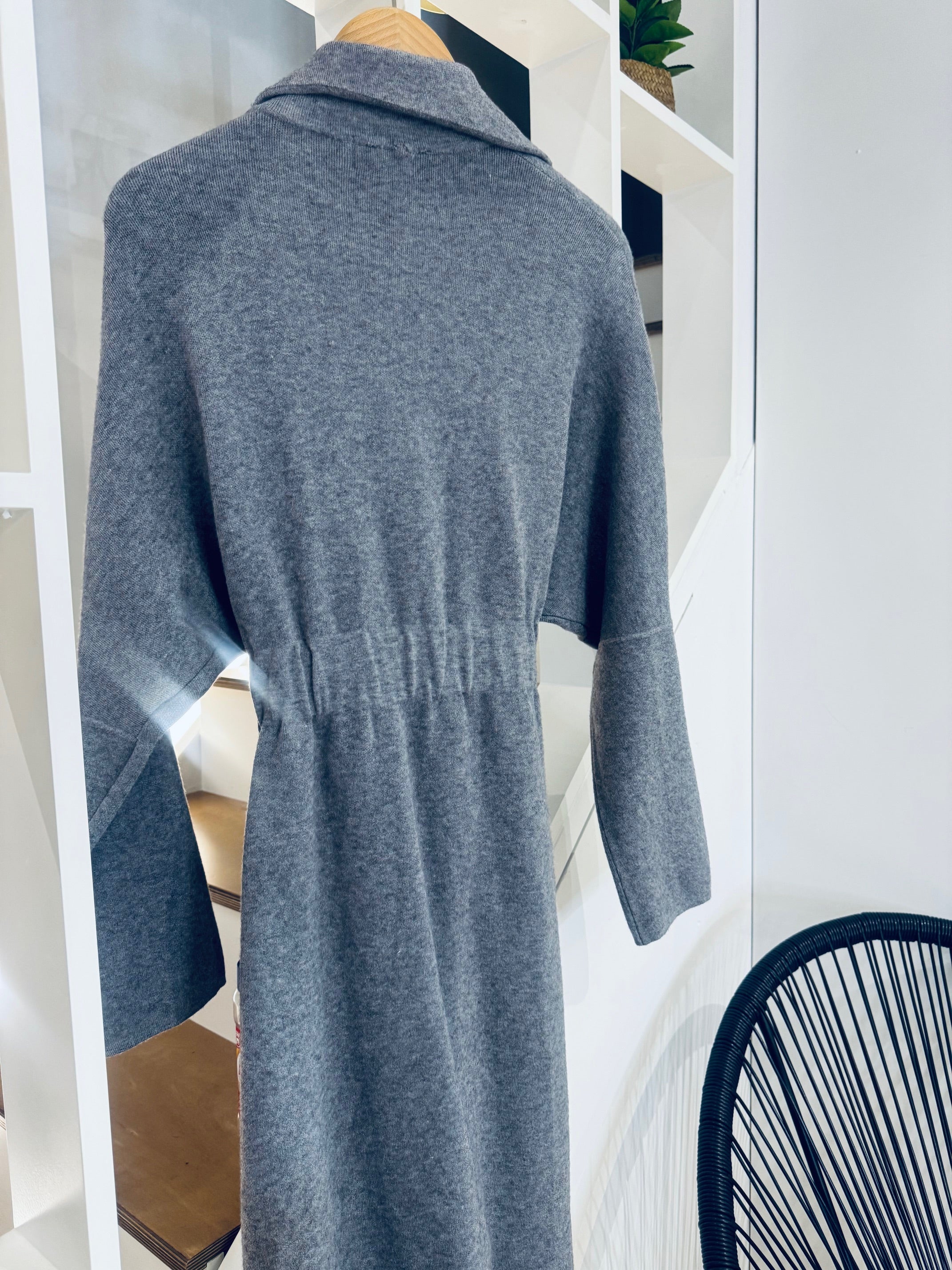 LONG CARDIGAN WITH BUILT-IN BELT