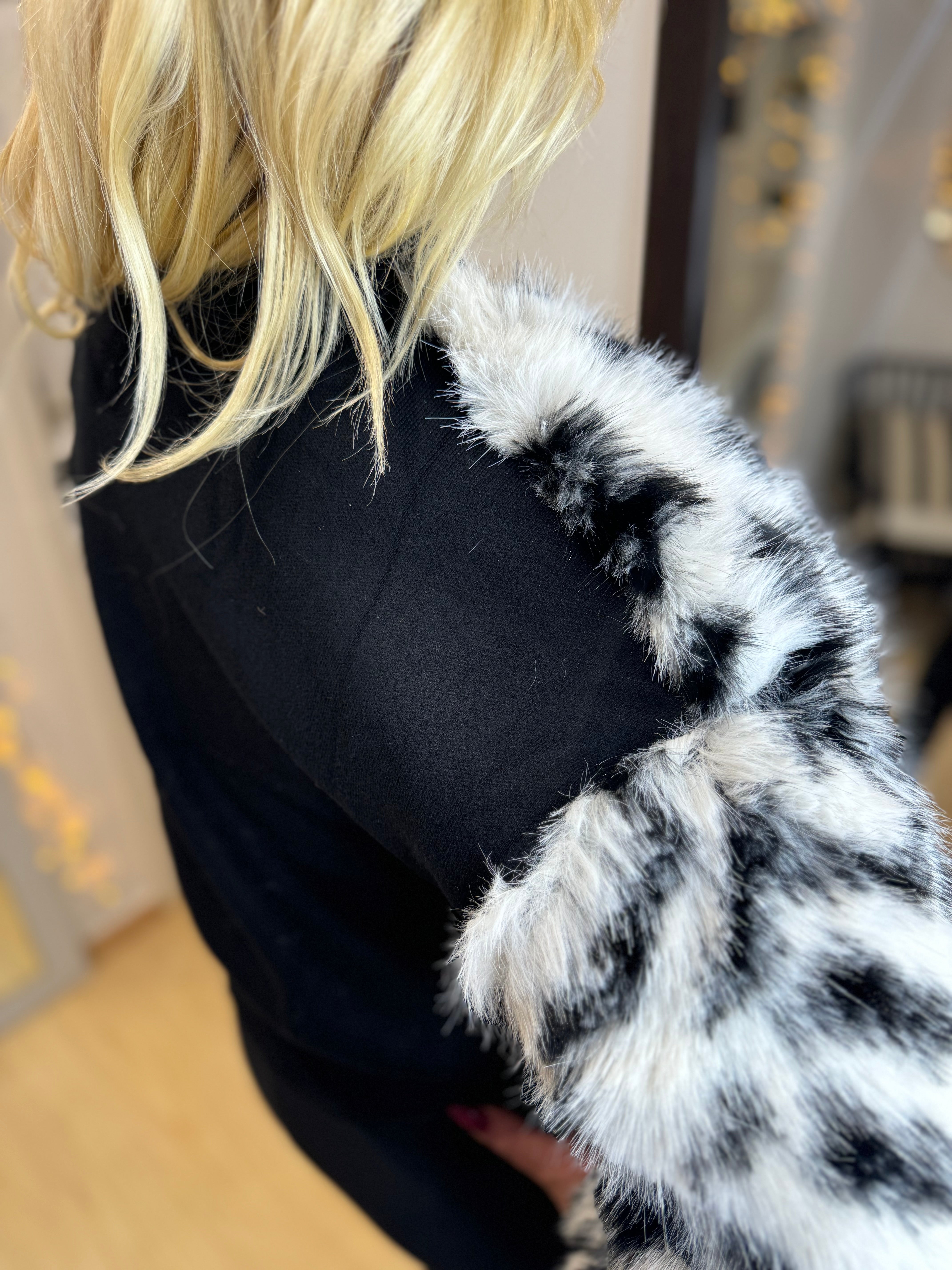 Γούνινο μπουφάν