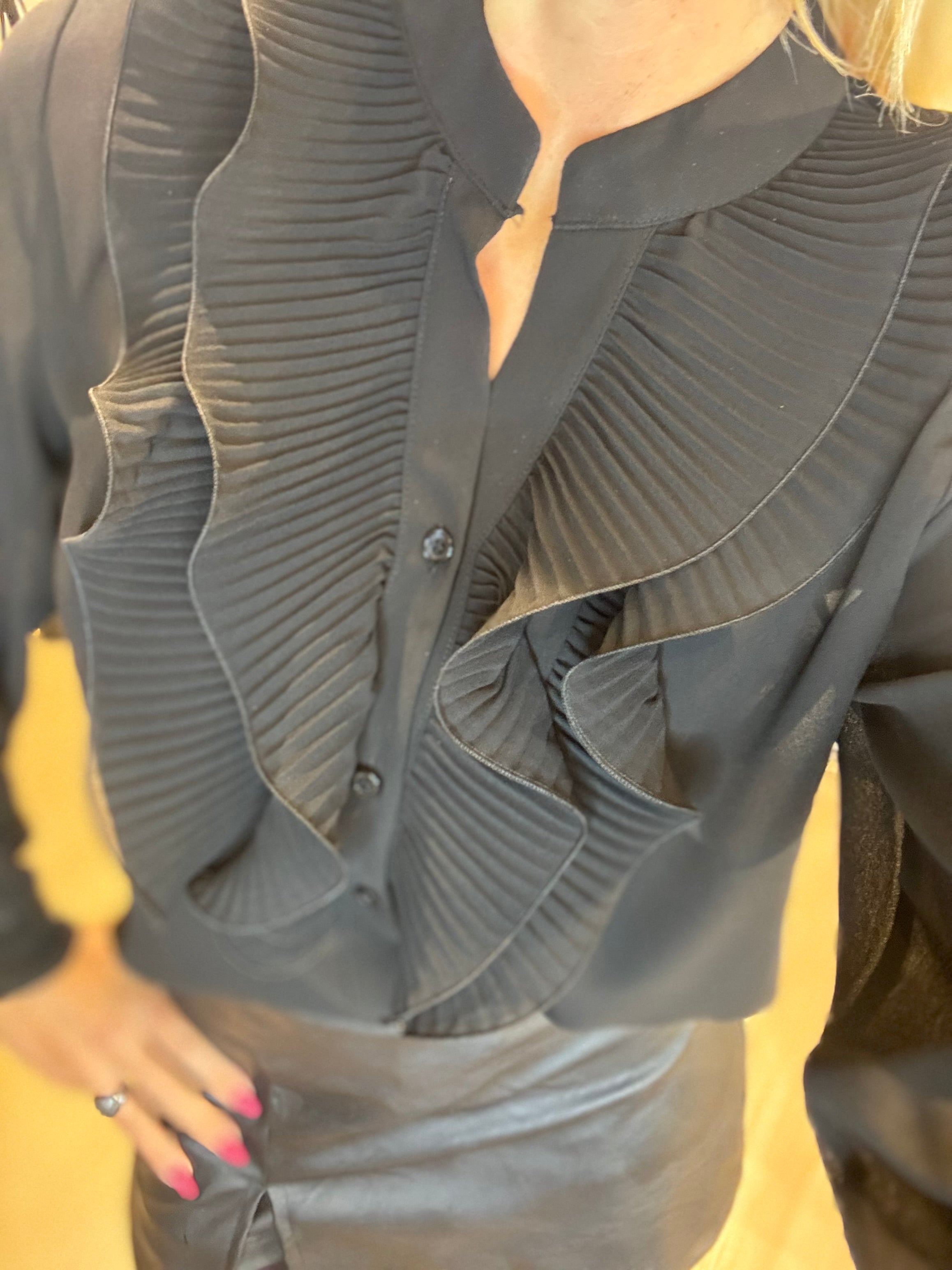 ΠΟΥΚΆΜΙΣΟ ΜΕ ΚΡΌΣΣΙΑ