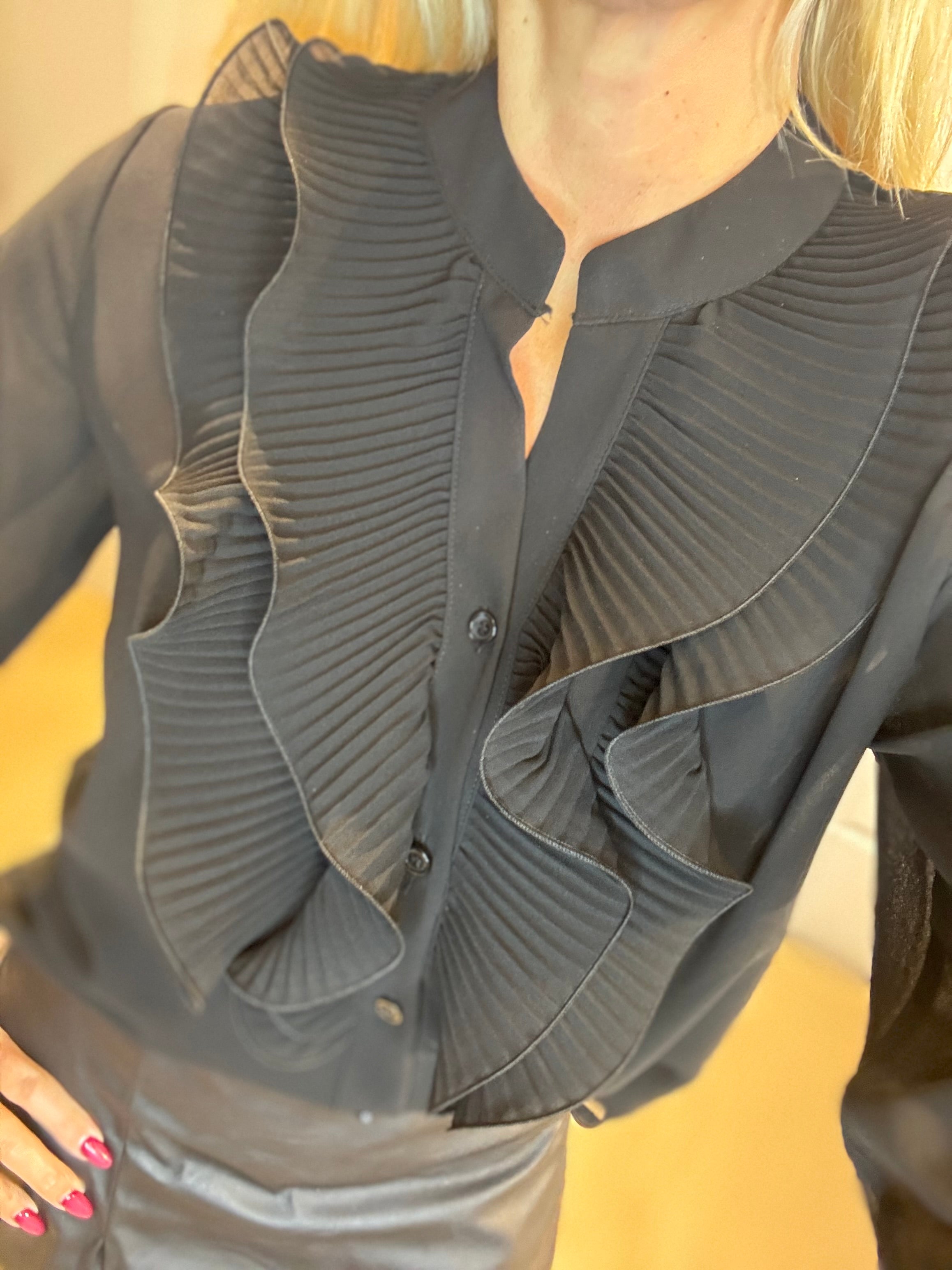 ΠΟΥΚΆΜΙΣΟ ΜΕ ΚΡΌΣΣΙΑ