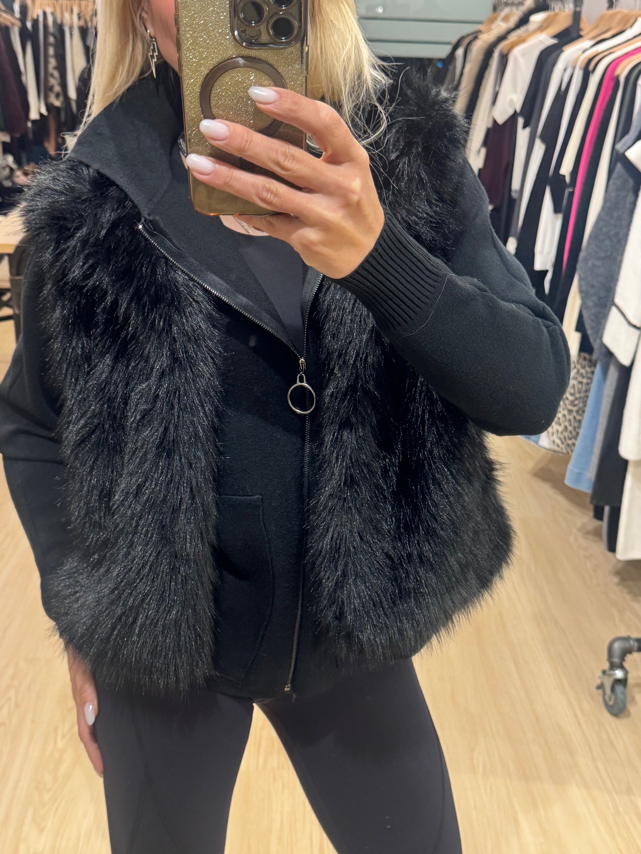 μαλακό μπουφάν με φερμουάρ και κουκούλα