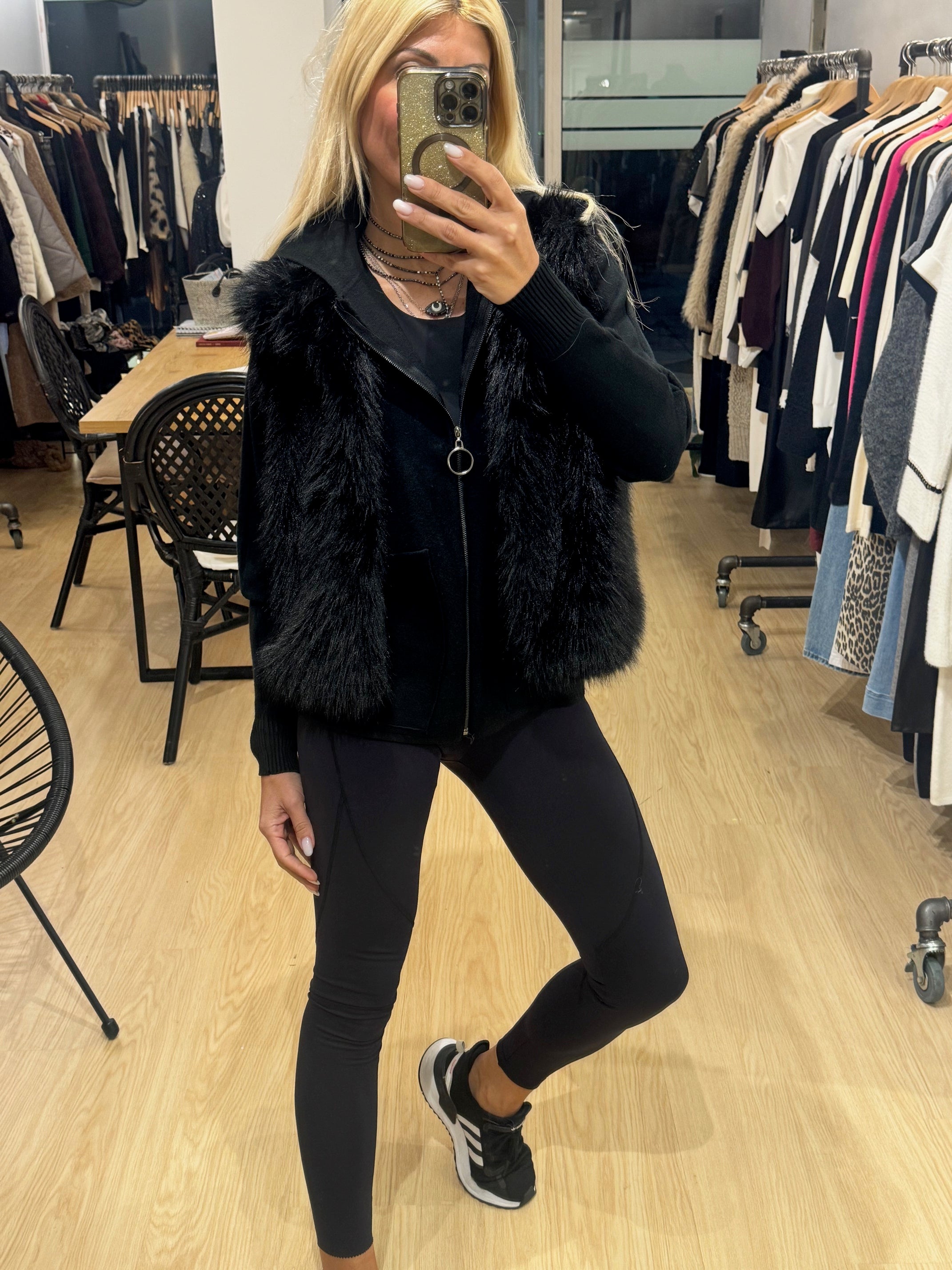 μαλακό μπουφάν με φερμουάρ και κουκούλα