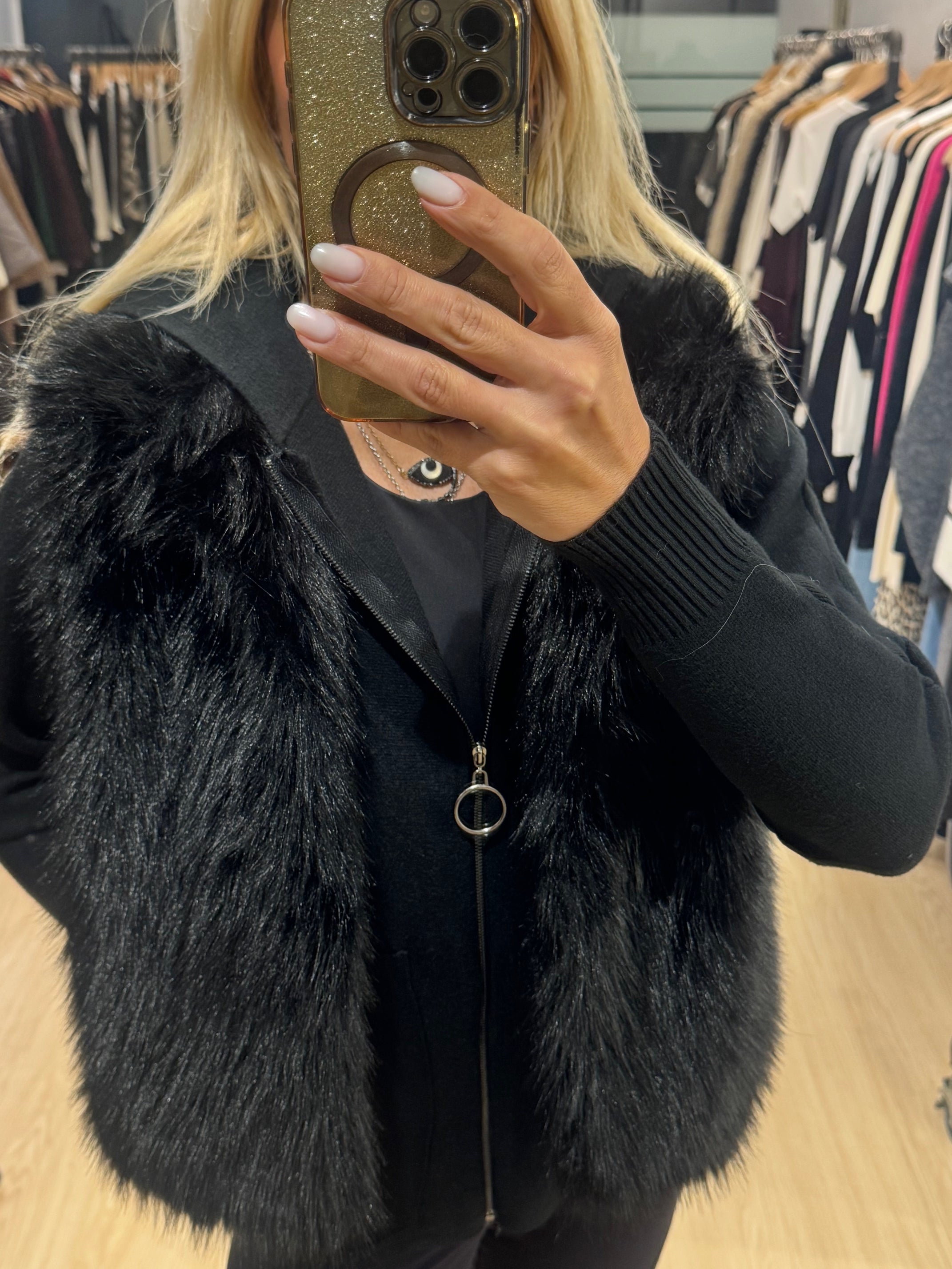 μαλακό μπουφάν με φερμουάρ και κουκούλα