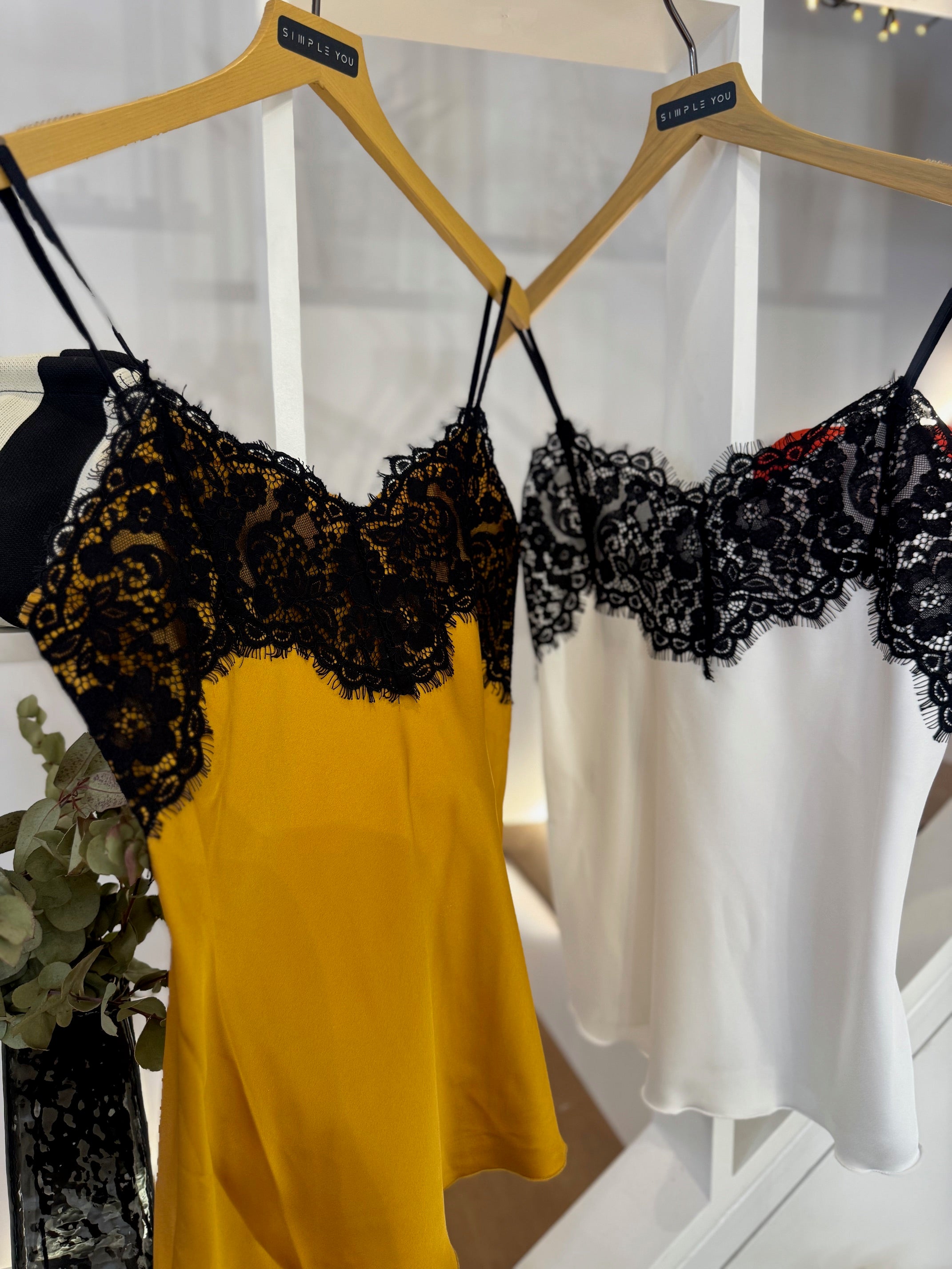 LINGERIE TOP WITH LACE
