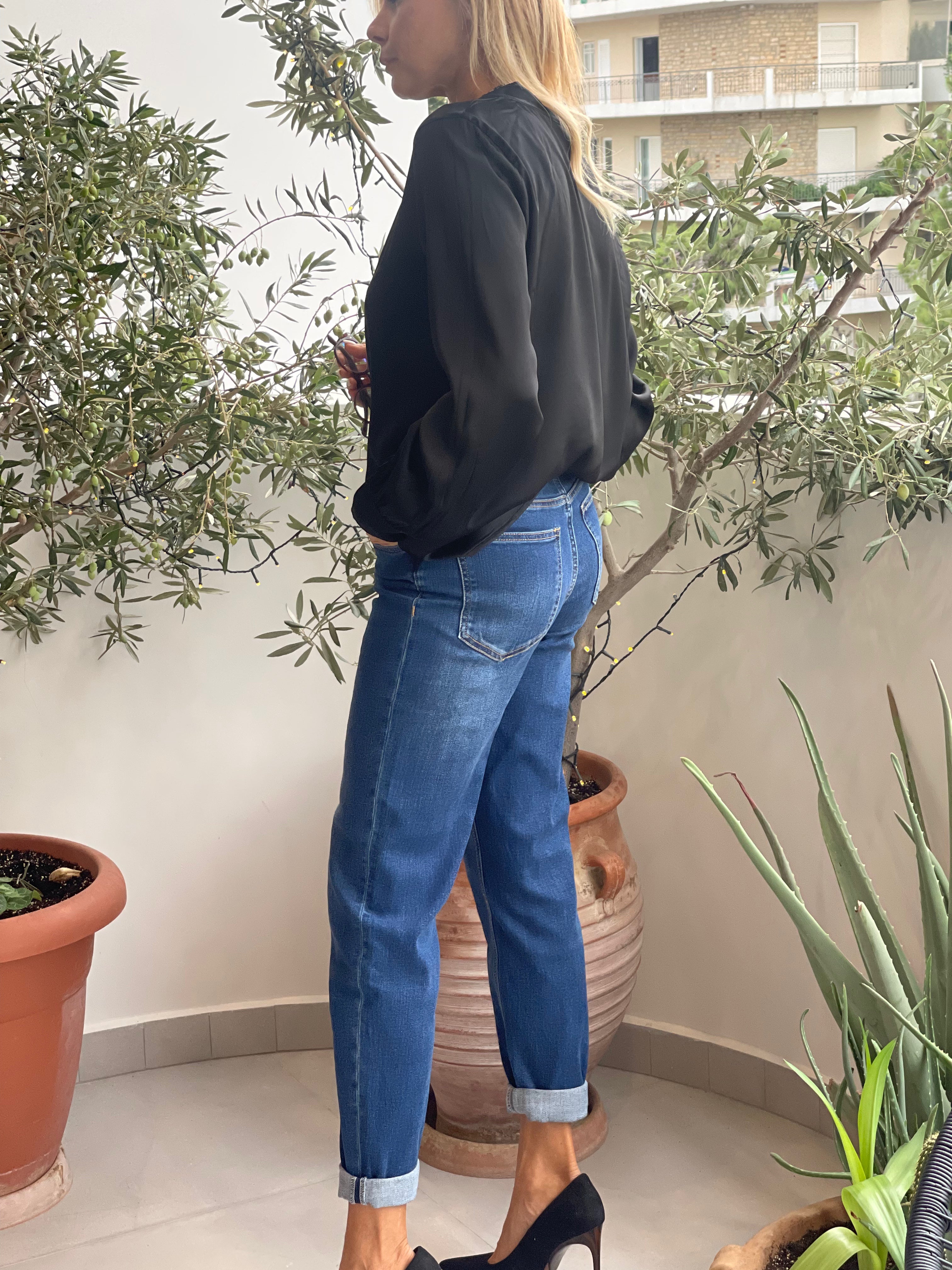 Σατέν V μπλούζα