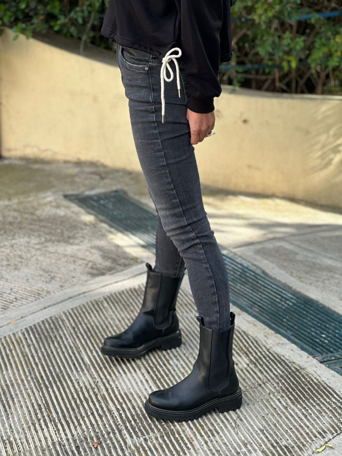 Φούτερ με πλαϊνά κορδόνια