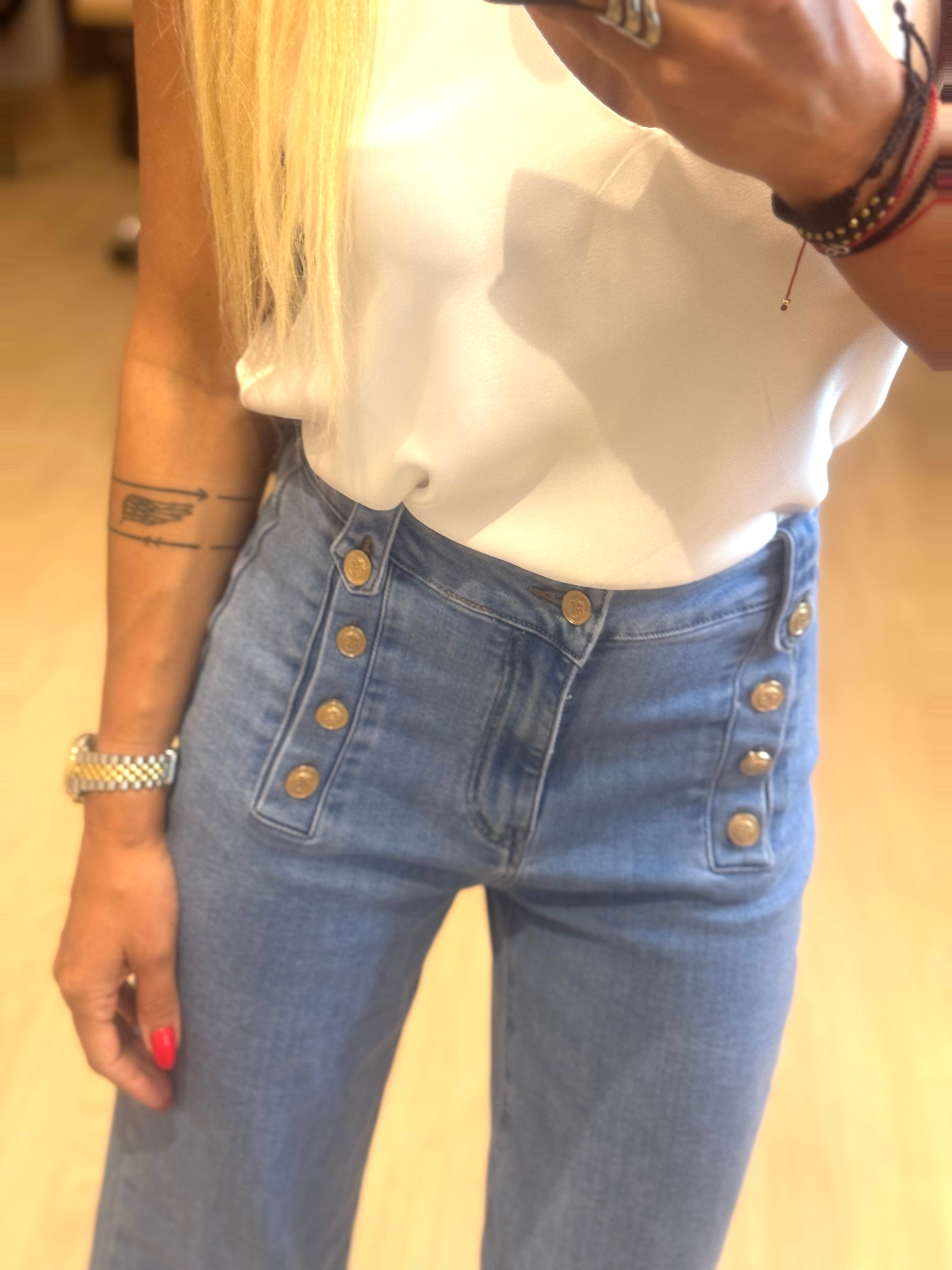 wide-leg jeans with buttons