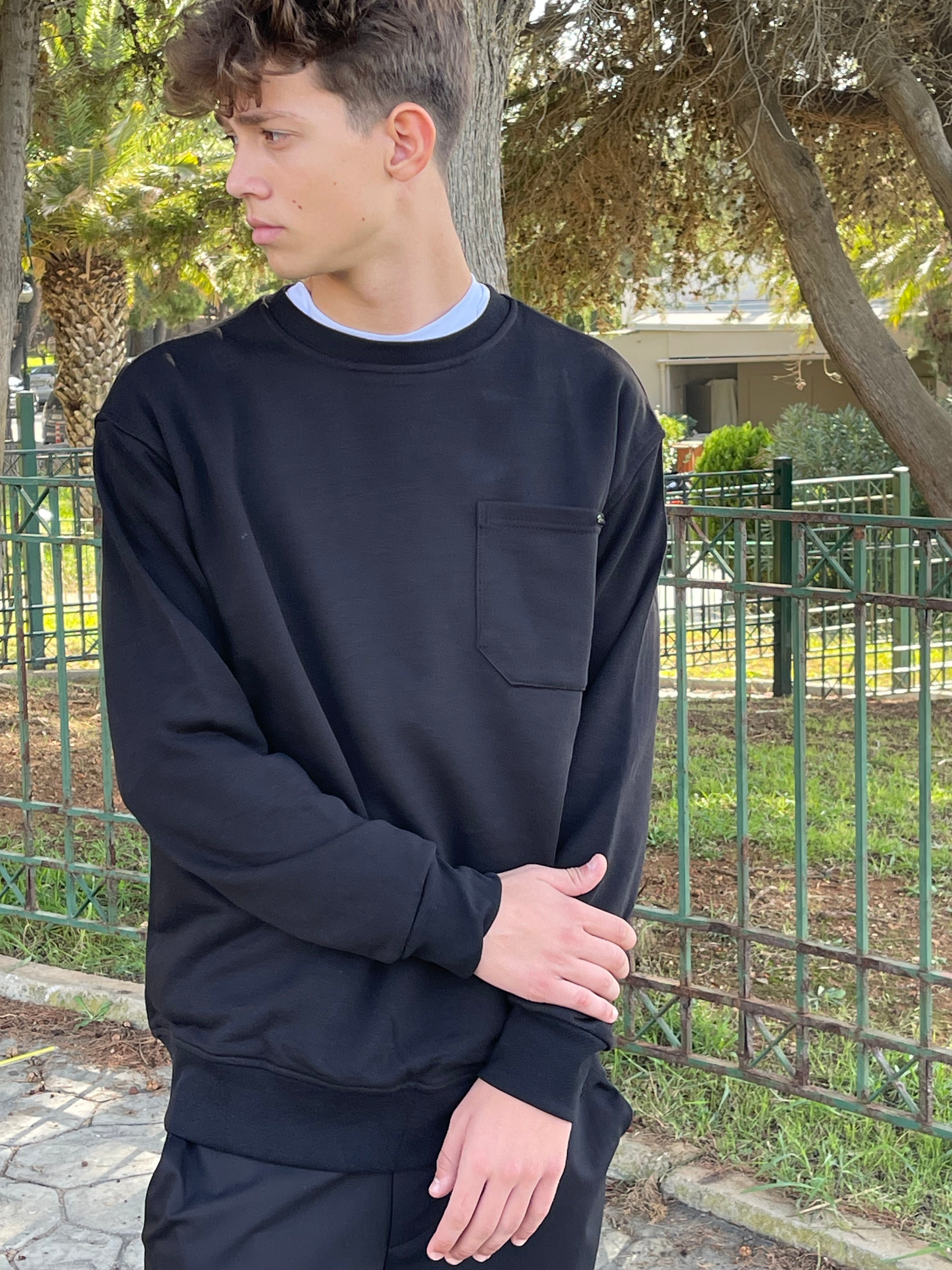 Sweatshirt With Pocket