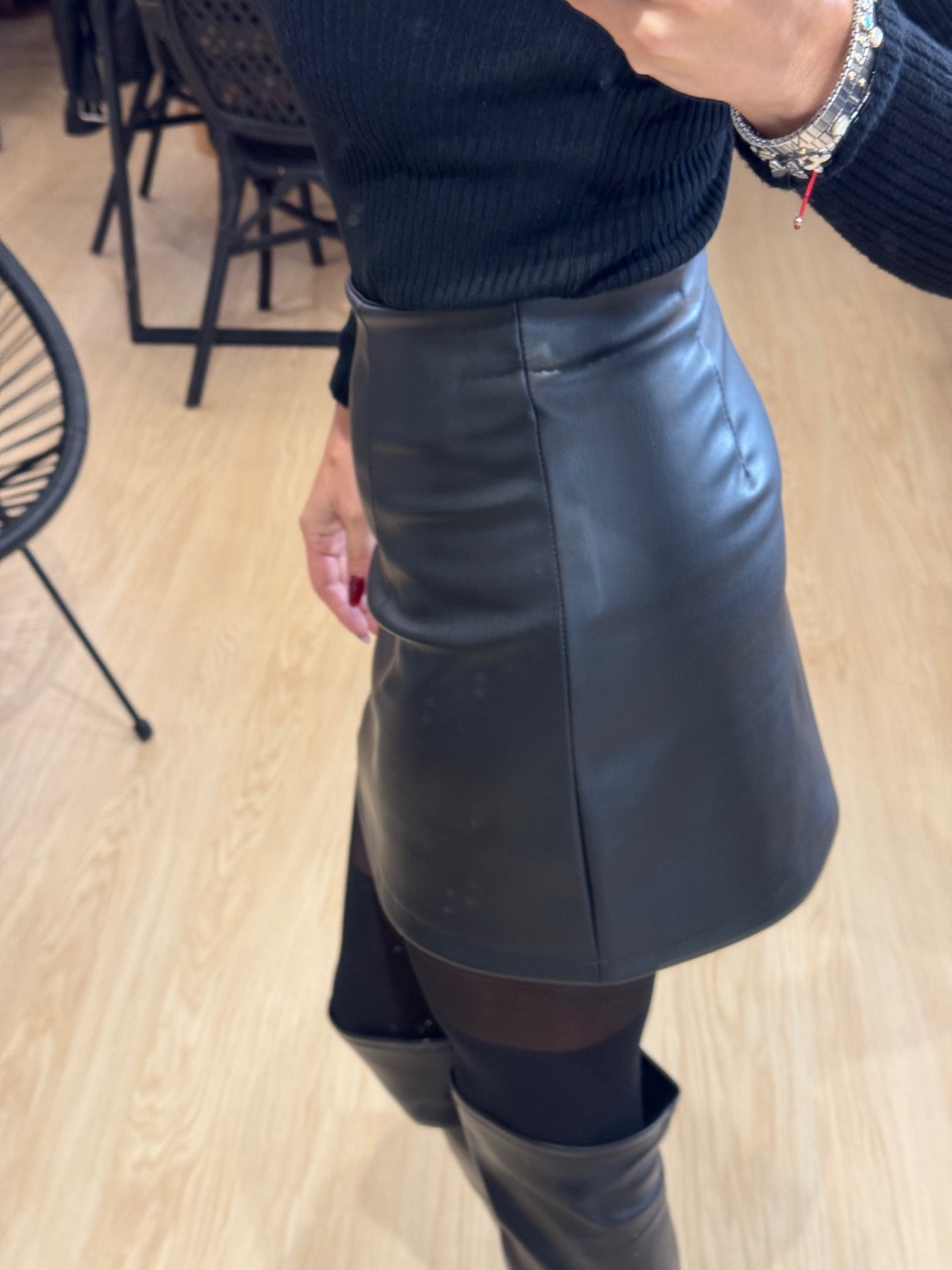 Leather mini skirt with pleats