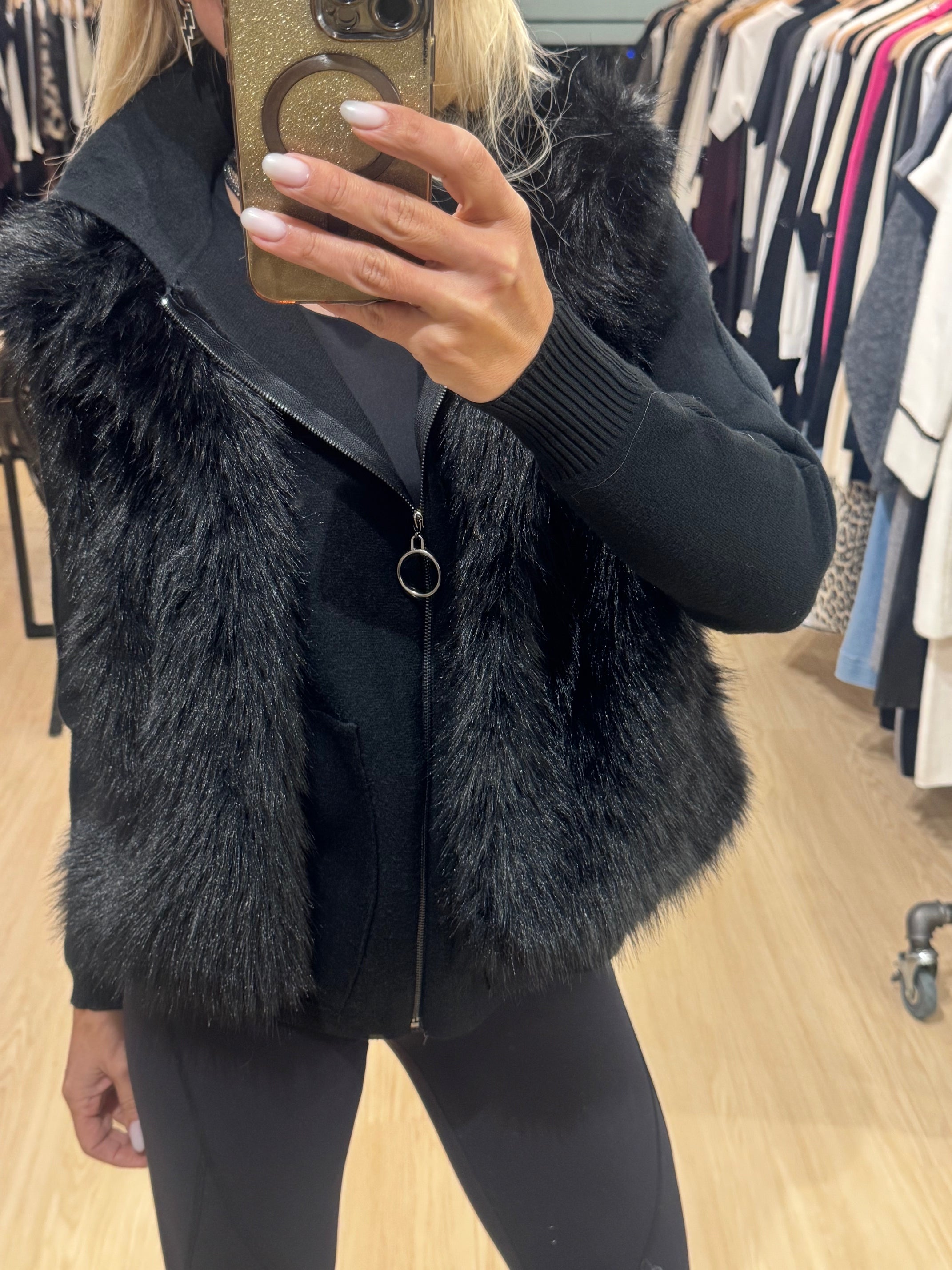 μαλακό μπουφάν με φερμουάρ και κουκούλα