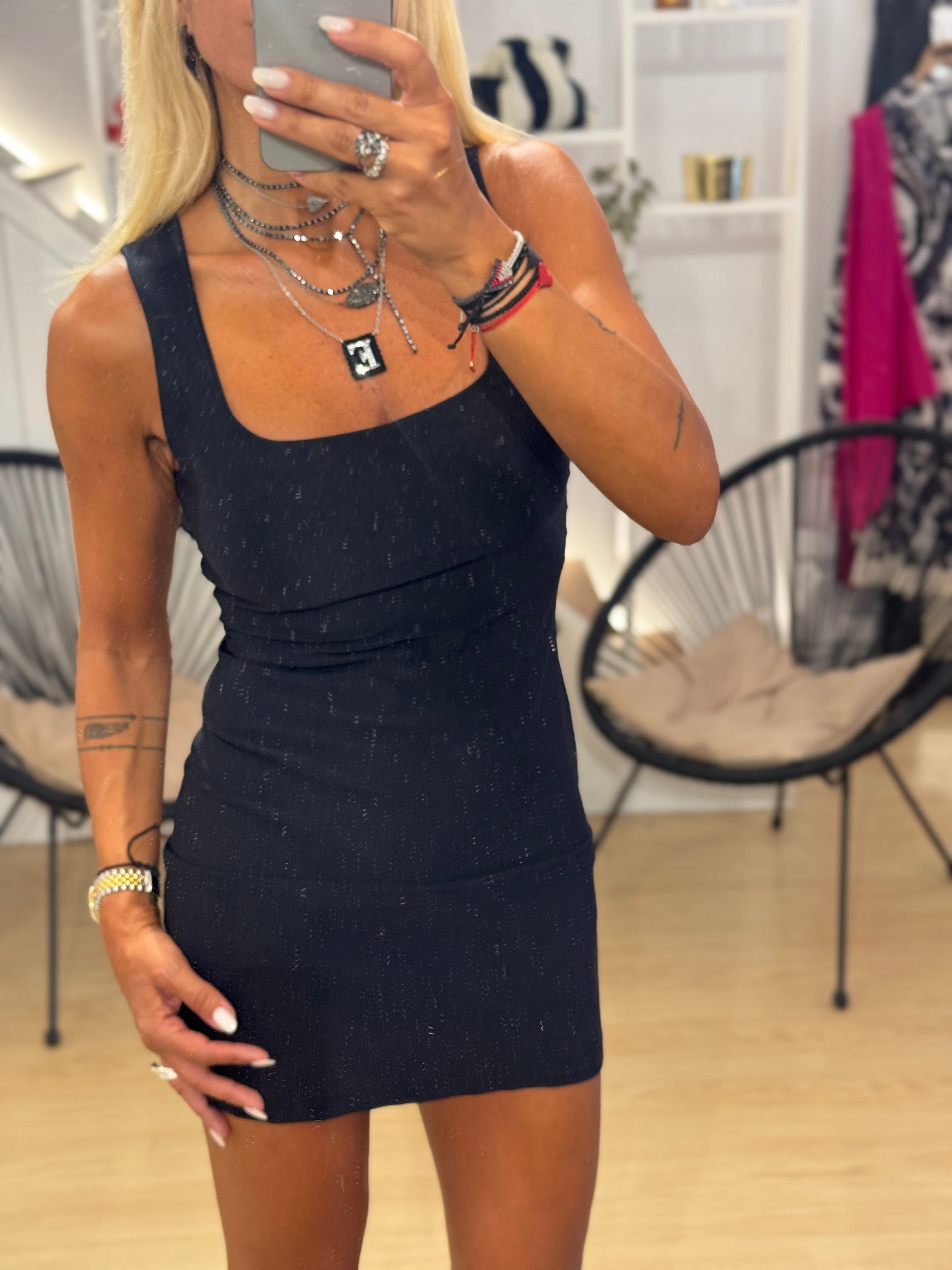 elastic short dress with thick straps