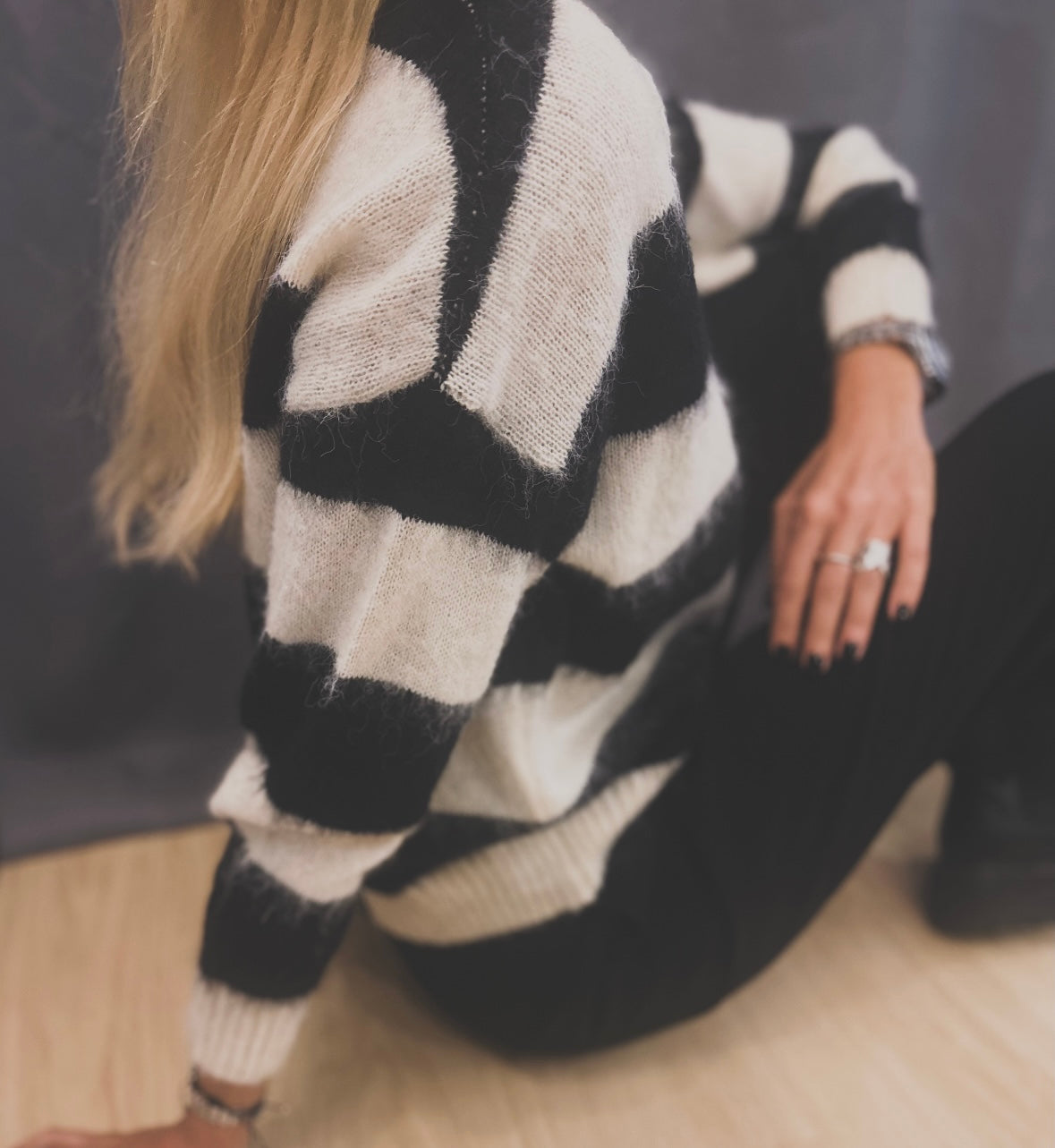 STRIPED MOHAIR KNIT